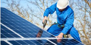 Installation Maintenance Panneaux Solaires Photovoltaïques à Auzelles